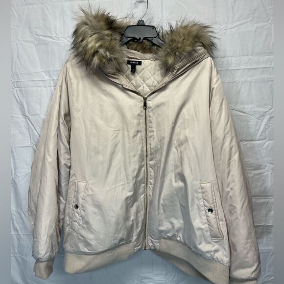 Torrid faux fur bomber jacket size 6 - Picture 1 of 8